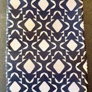 BYO Neoprene Single Wine Bottle Tote – Insulated Carrier Bag – Black and White